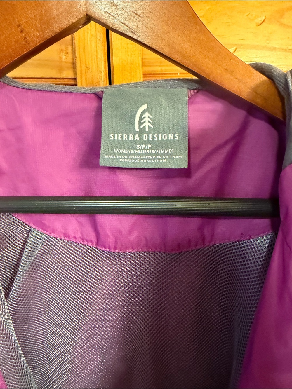 Sierra Designs Women’s Purple Ski & Snow Jacket